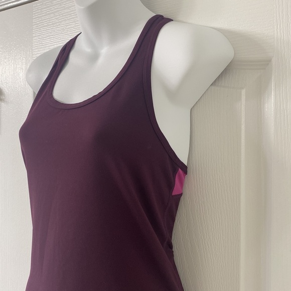 Fabletics Racerback Top - Picture 2 of 4